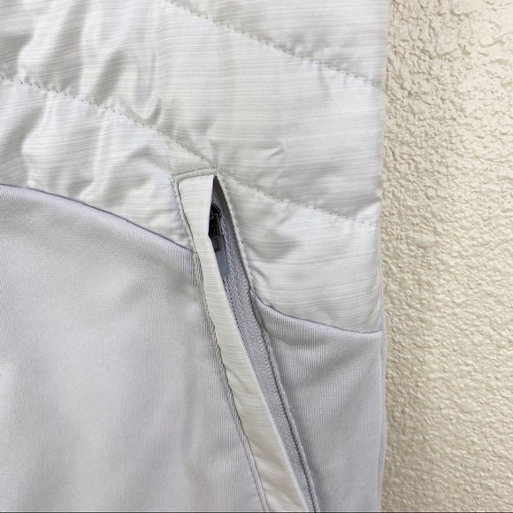 ✖️SOLD✖️•NIKE• Essential Quilted Running Vest - Picture 8 of 13